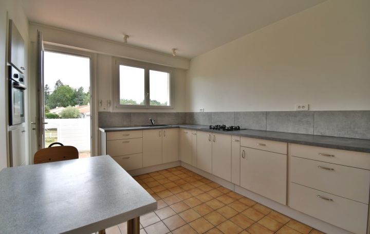 Maison CHOLET (49300)  89 m2 210 000 € 