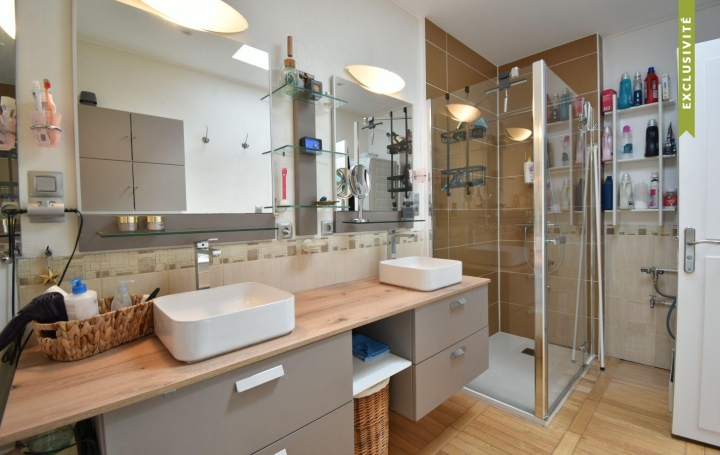 Maison CHOLET (49300)  177 m2 329 990 € 