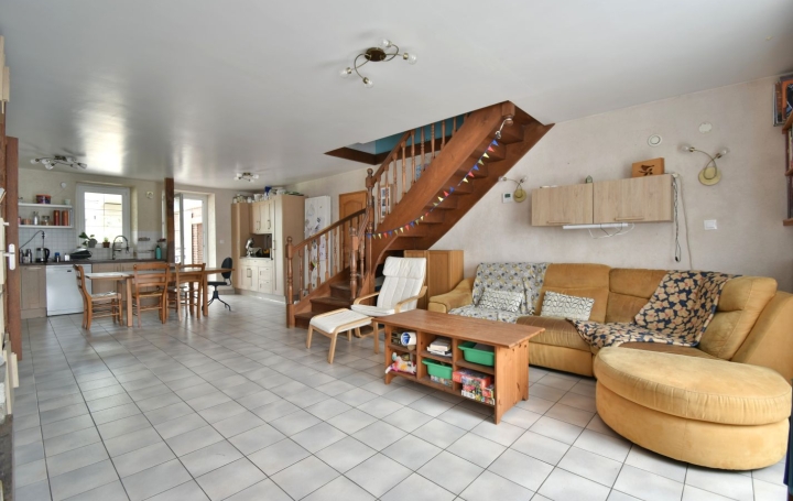 Maison TORFOU (49660)  159 m2 297 825 € 