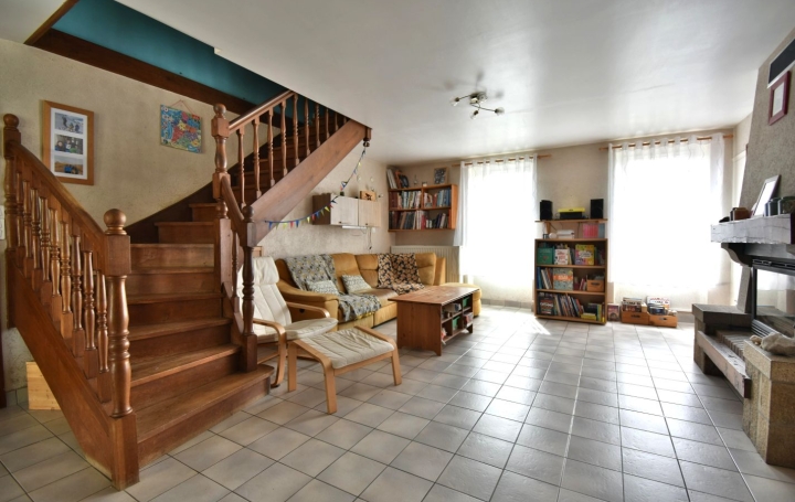 Maison TORFOU (49660)  159 m2 297 825 € 