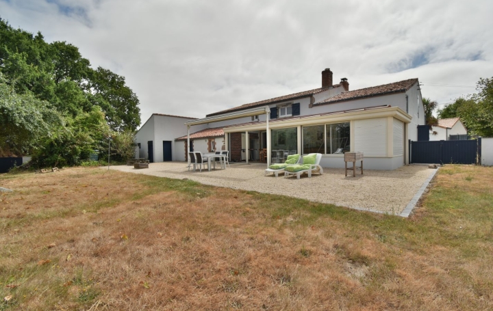 Maison TORFOU (49660)  159 m2 297 825 € 