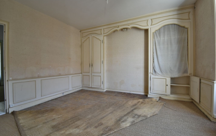 Immeuble CHOLET (49300)  315 m2 426 400 € 