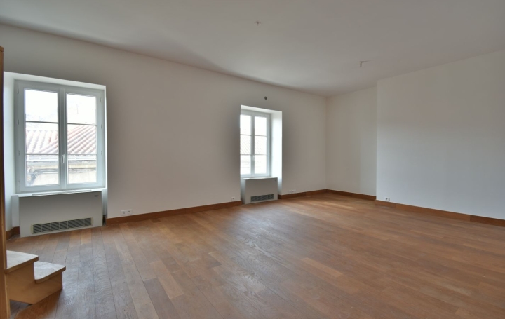Immeuble CHOLET (49300)  315 m2 426 400 € 
