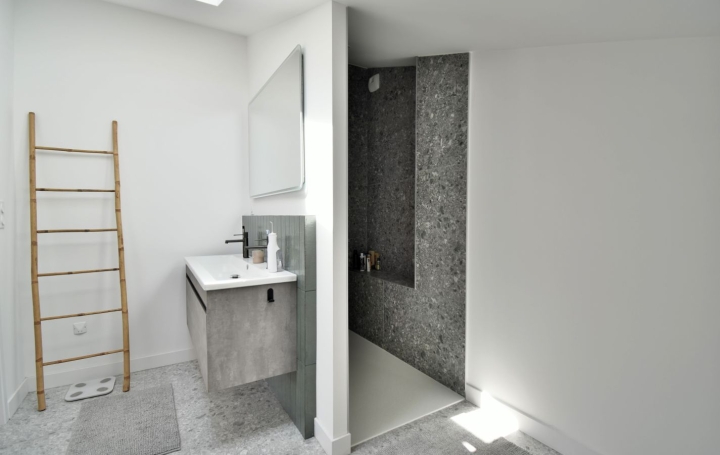 Maison CHOLET (49300)  180 m2 634 400 € 