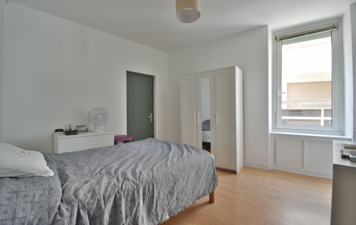 8 Pièces CHOLET (49300)  188 m2 332 000 € 