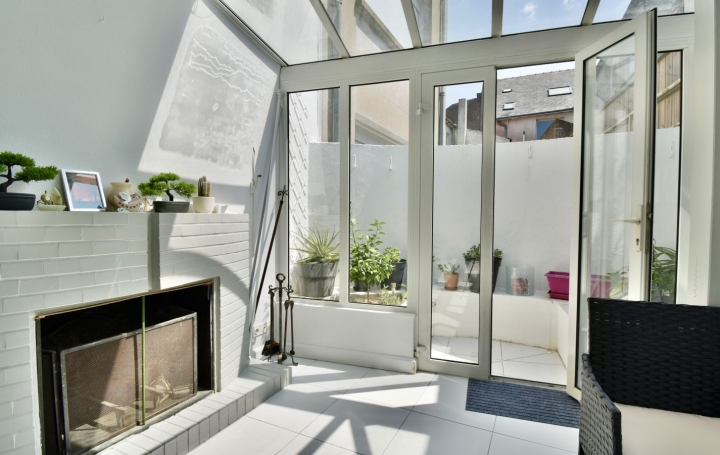 8 Pièces CHOLET (49300)  188 m2 332 000 € 