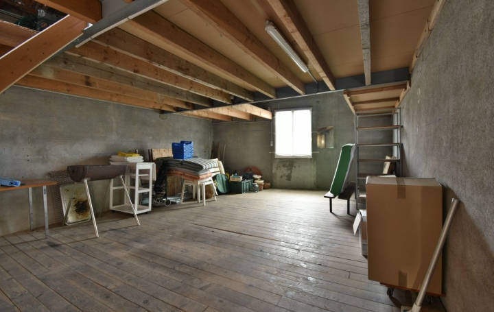 Garage CHOLET (49300)  52 m2 116 600 € 