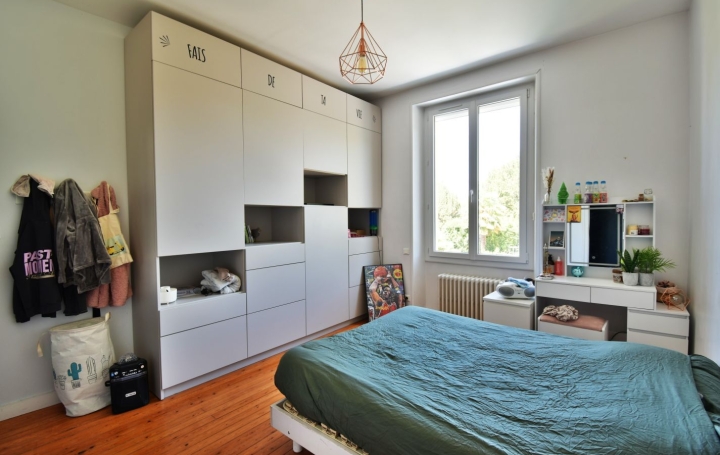 Maison CHOLET (49300)  166 m2 379 600 € 