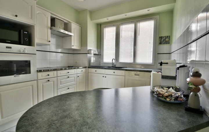 4 Pièces CHOLET (49300)  109 m2 168 000 € 