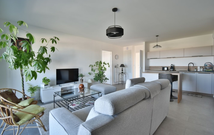 3 Pièces CHOLET (49300)  70 m2 249 000 € 
