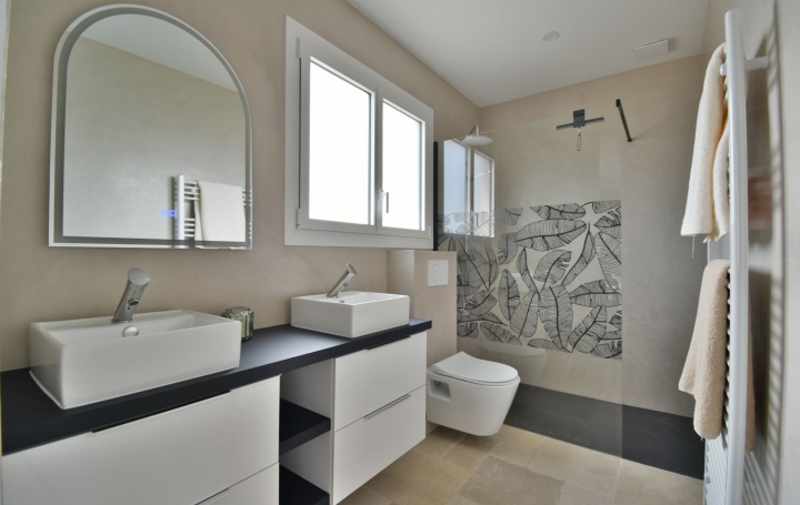 Maison CHOLET (49300)  165 m2 379 600 € 
