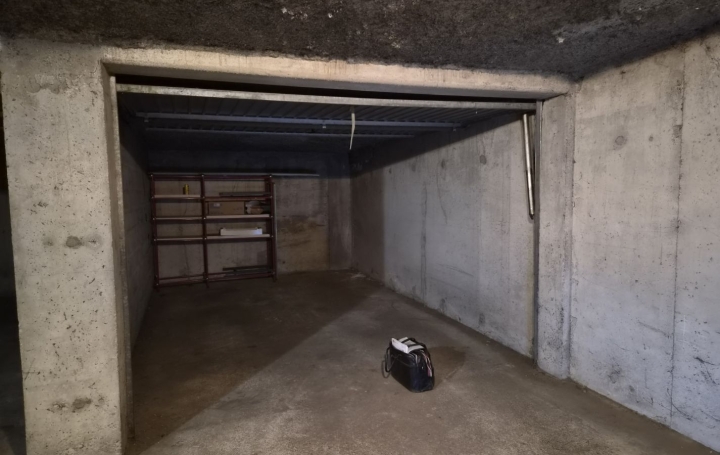 Garage CHOLET (49300)  15 m2 18 900 € 