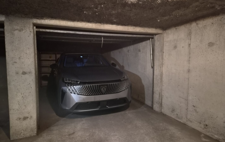 Garage CHOLET (49300)  15 m2 18 900 € 