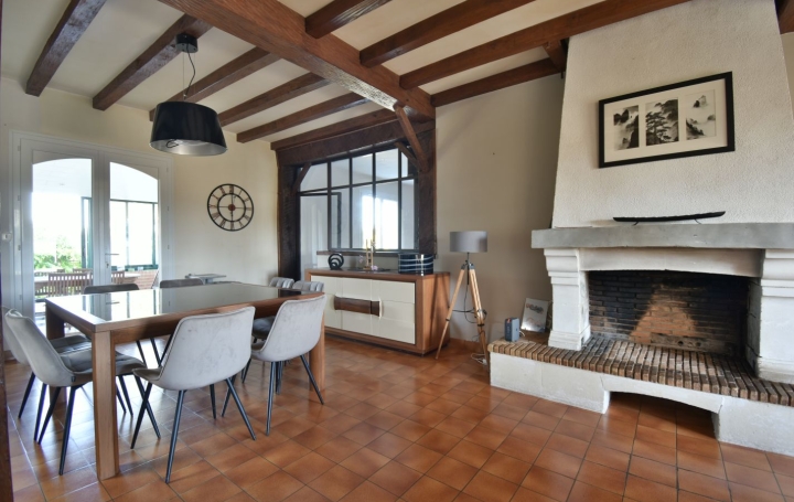 Maison SAINT-CHRISTOPHE-DU-BOIS (49280)  141 m2 323 950 € 
