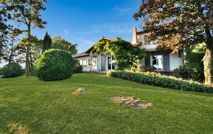 Maison SAINT-CHRISTOPHE-DU-BOIS (49280)  141 m2 323 950 € 