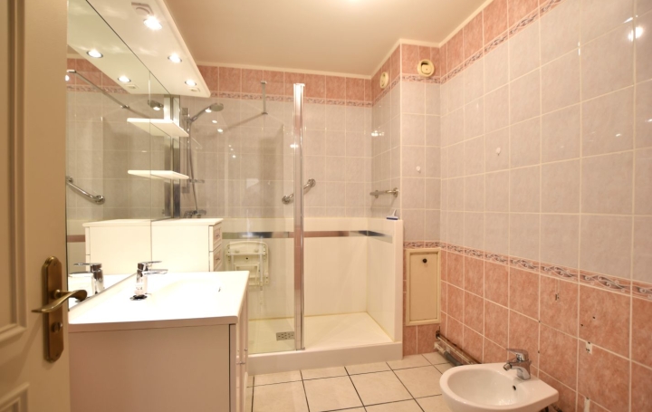 Autre CHOLET (49300)  81 m2 164 850 € 