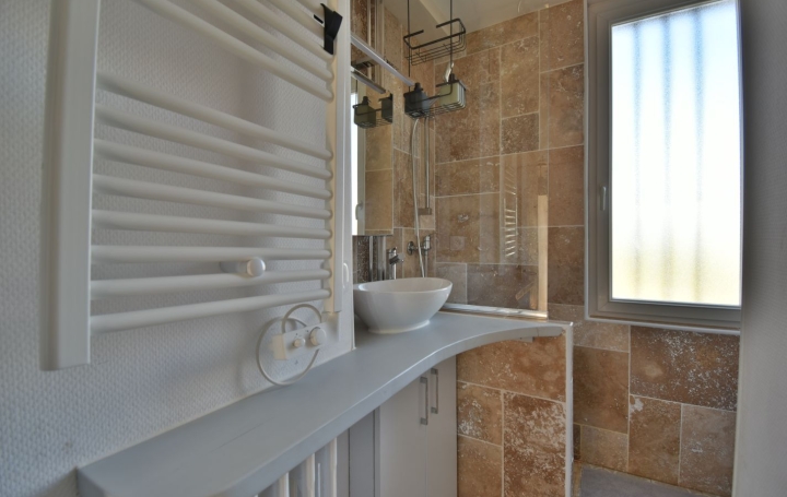 4 Pièces CHOLET (49300)  67 m2 148 400 € 