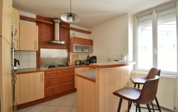 5 Pièces CHOLET (49300)  90 m2 179 900 € 
