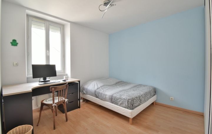 5 Pièces CHOLET (49300)  90 m2 179 900 € 