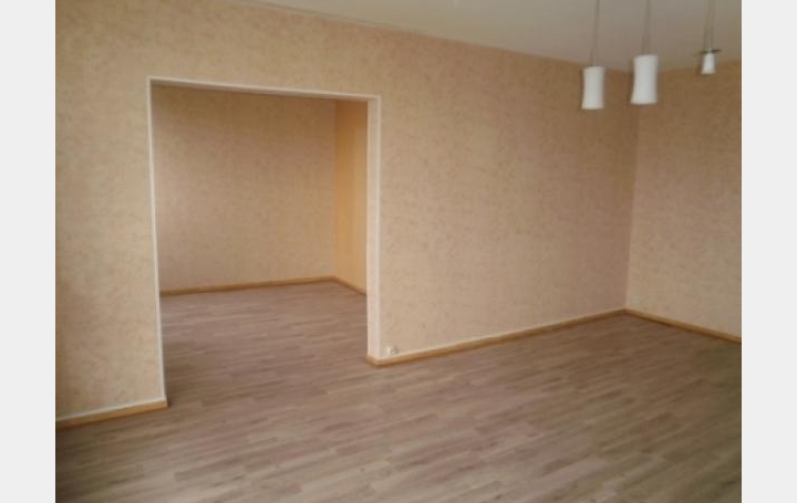 Réseau Immo-diffusion : Appartement P4  CHOLET  77 m2 54 000 € 