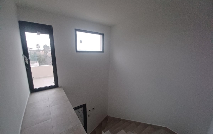 Maison VENDRES (34350)  112 m2 379 000 € 