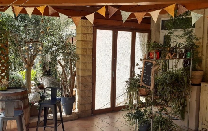 Maison SERVIAN (34290)  220 m2 389 000 € 