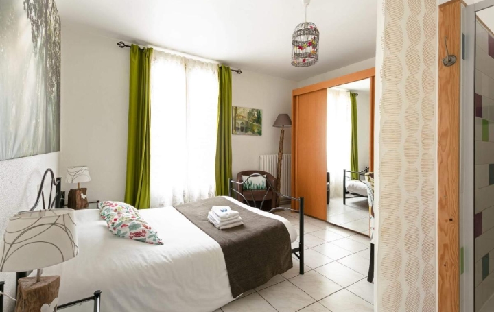 Maison SERVIAN (34290)  220 m2 319 000 € 