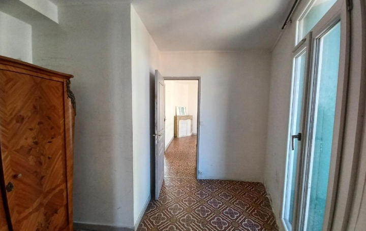 Immeuble BEZIERS (34500)  193 m2 237 000 € 