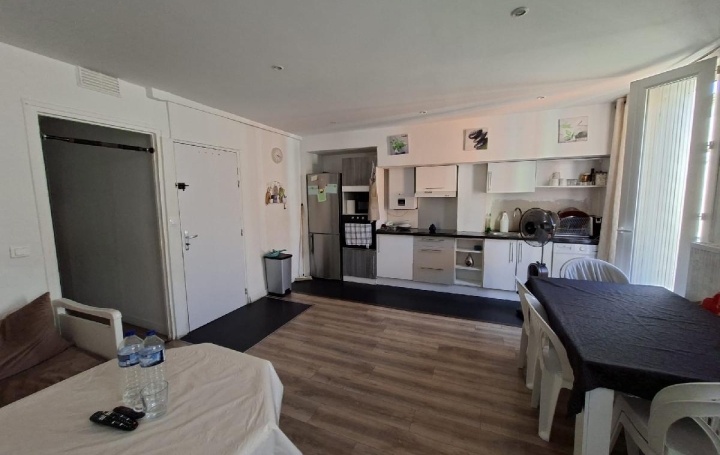 Immeuble BEZIERS (34500)  212 m2 243 900 € 