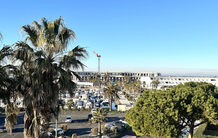 Studio LE CAP-D'AGDE (34300)  17 m2 199 000 € 