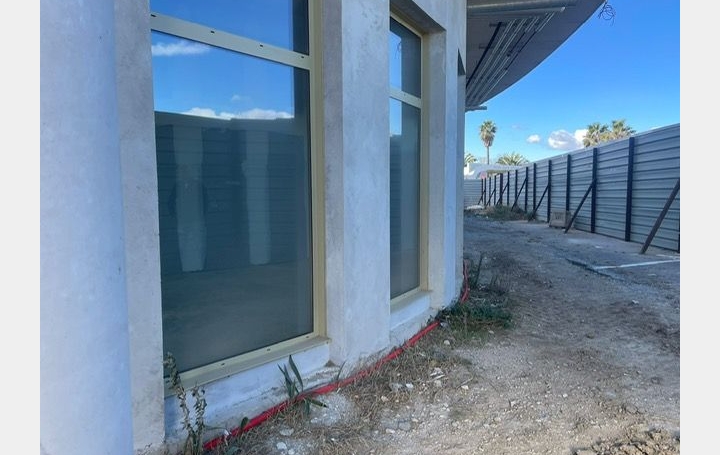 Local commercial LE CAP-D'AGDE (34300)  78 m2 26 000 € 