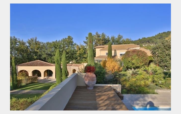 Réseau Immo-diffusion : Propriété  LE PUY-SAINTE-REPARADE  390 m2 2 770 000 € 