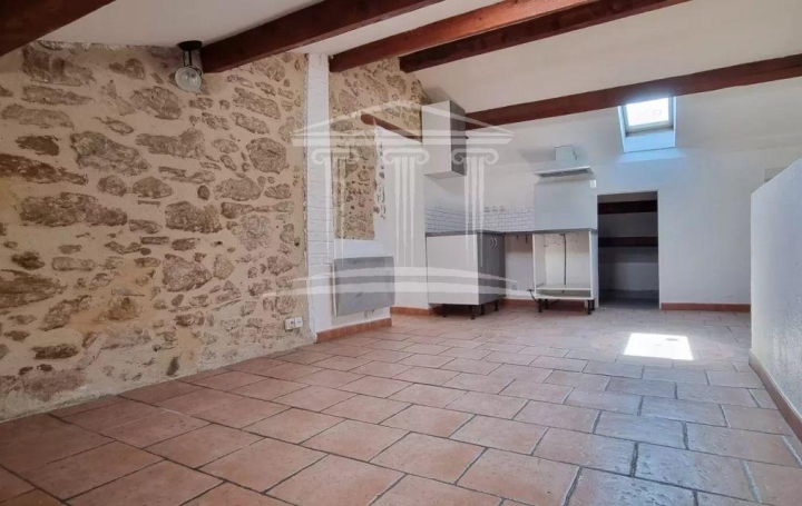 3 Pièces SORGUES (84700)  35 m2 490 € 