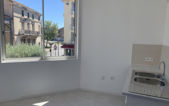 3 Pièces SORGUES (84700)  81 m2 630 € 