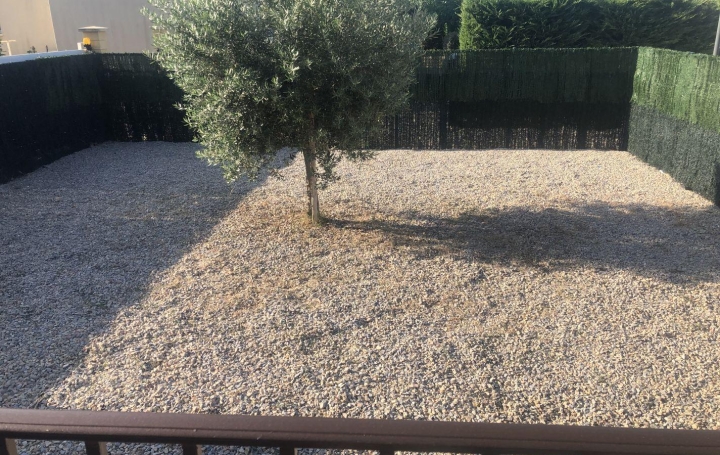 Réseau Immo-diffusion : Maison  MONTFAUCON  74 m2 800 € 