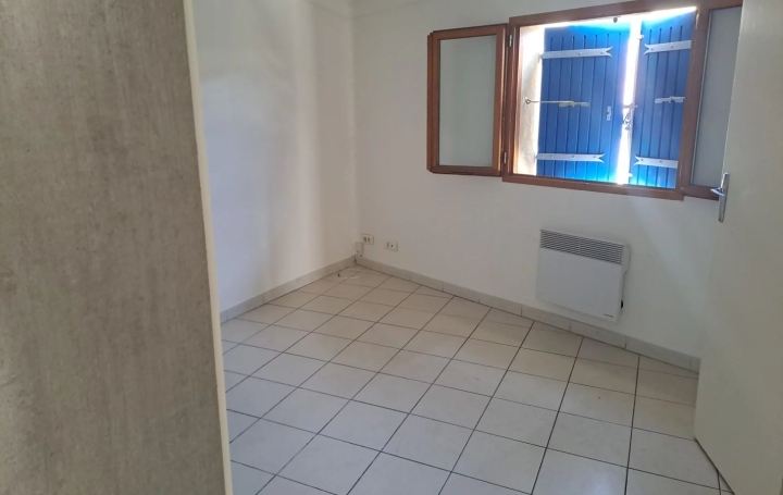 2 Pièces SORGUES (84700)  42 m2 530 € 