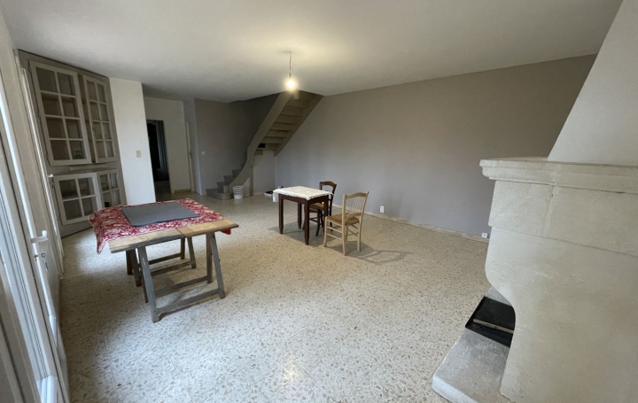 Maison SORGUES (84700)  98 m2 1 004 € 