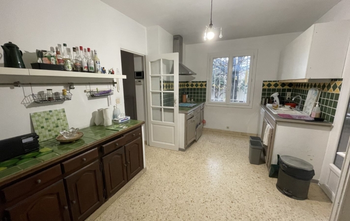 Maison SORGUES (84700)  98 m2 1 004 € 
