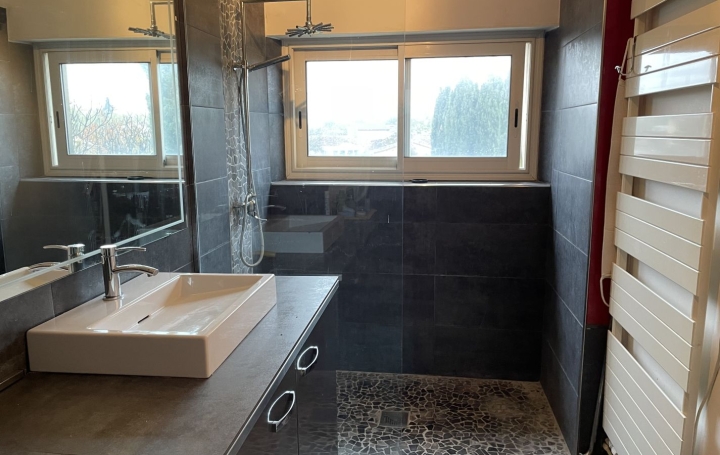 Maison SORGUES (84700)  98 m2 1 004 € 