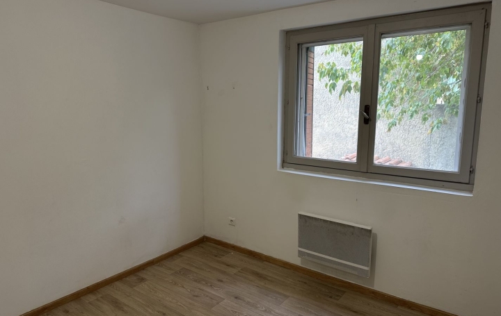 3 Pièces SORGUES (84700)  57 m2 612 € 