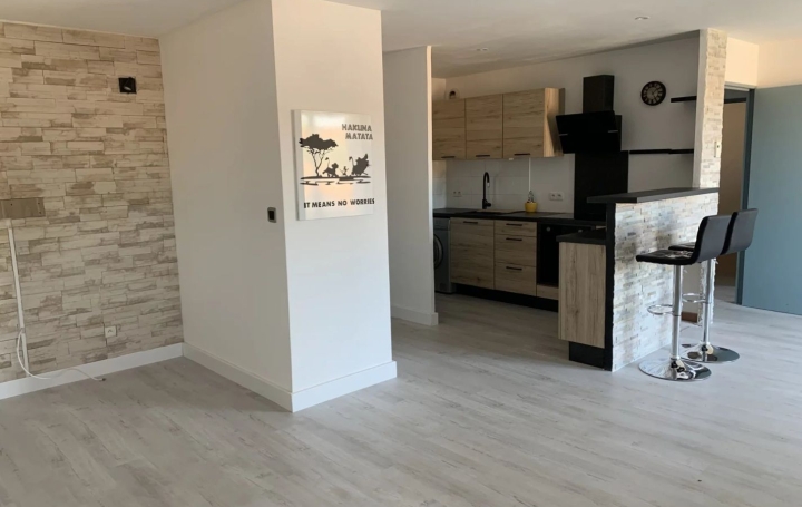 3 Pièces LE PONTET (84130)  60 m2 754 € 