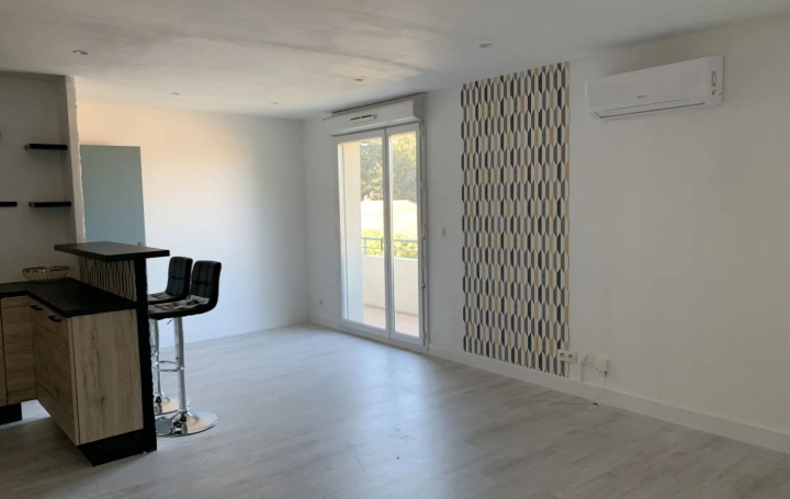 3 Pièces LE PONTET (84130)  60 m2 754 € 