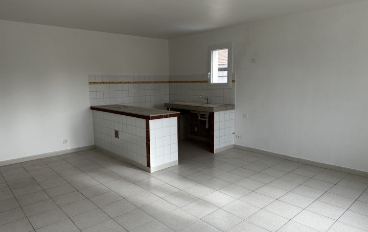 2 Pièces SORGUES (84700)  59 m2 662 € 