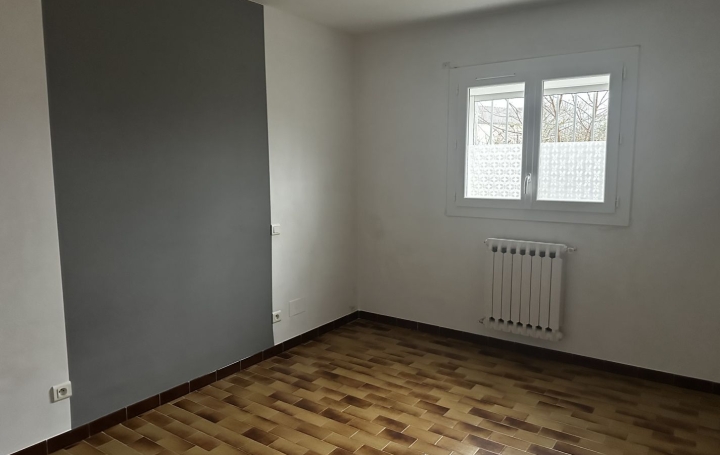 Maison MONTEUX (84170)  85 m2 850 € 