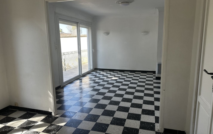 3 Pièces LE PONTET (84130)  69 m2 780 € 