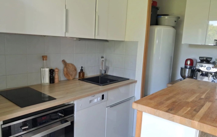 2 Pièces SORGUES (84700)  50 m2 670 € 