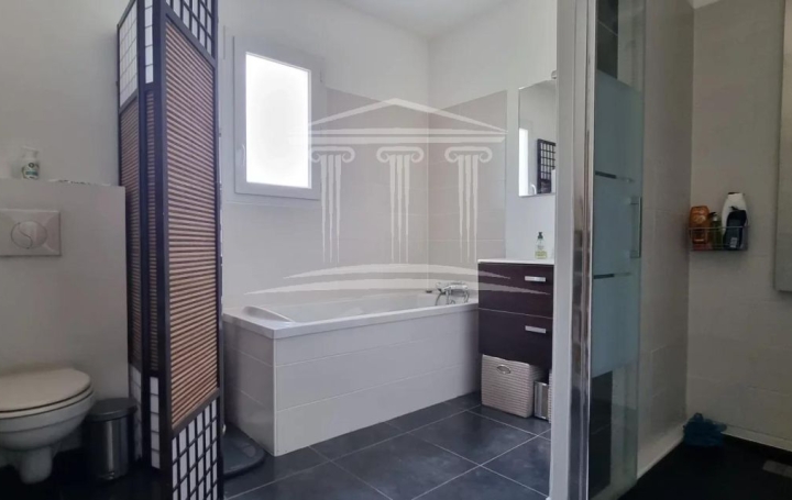 Maison LE PONTET (84130)  100 m2 286 000 € 