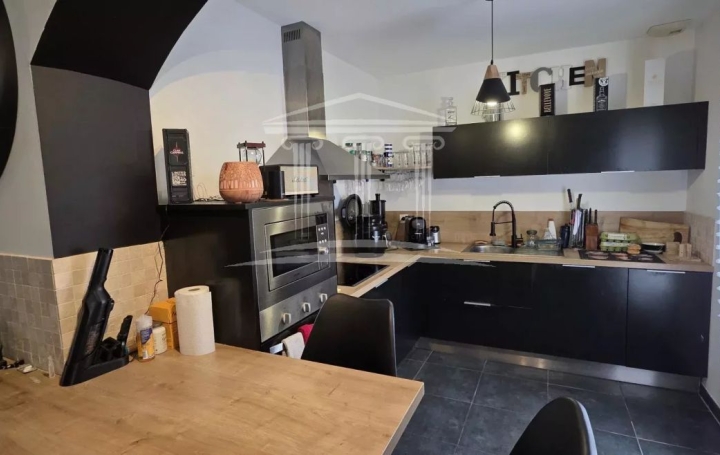 Maison LE PONTET (84130)  100 m2 286 000 € 