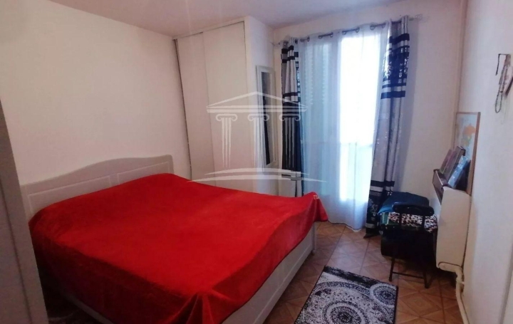 4 Pièces SORGUES (84700)  72 m2 76 000 € 