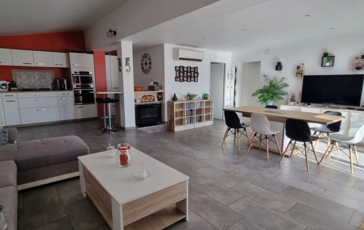 Maison SORGUES (84700)  171 m2 399 000 € 